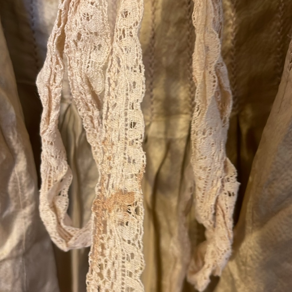 VINTAGE ELIE TAHARI SILK Ruffle Top ~ Large - Picture 6 of 6